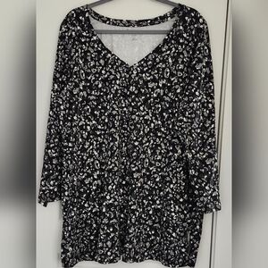 3/$20 Romans Long Sleeve Top